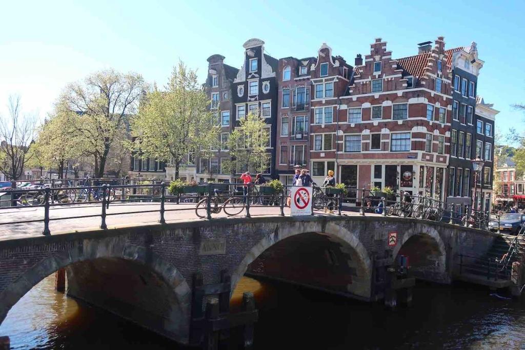 Canal Brouwersgracht Prinsengracht Netherlands