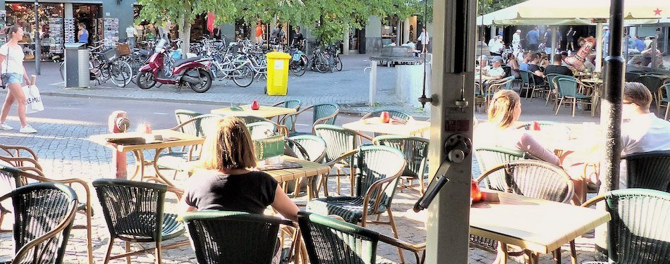 Amsterdam beer garden Aran Irish Pub.