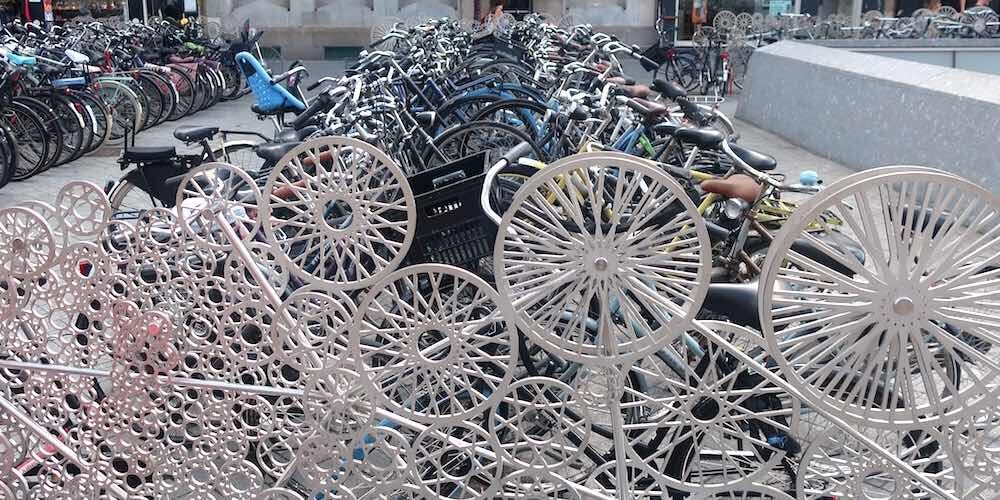 cycling culture in netherlands parking