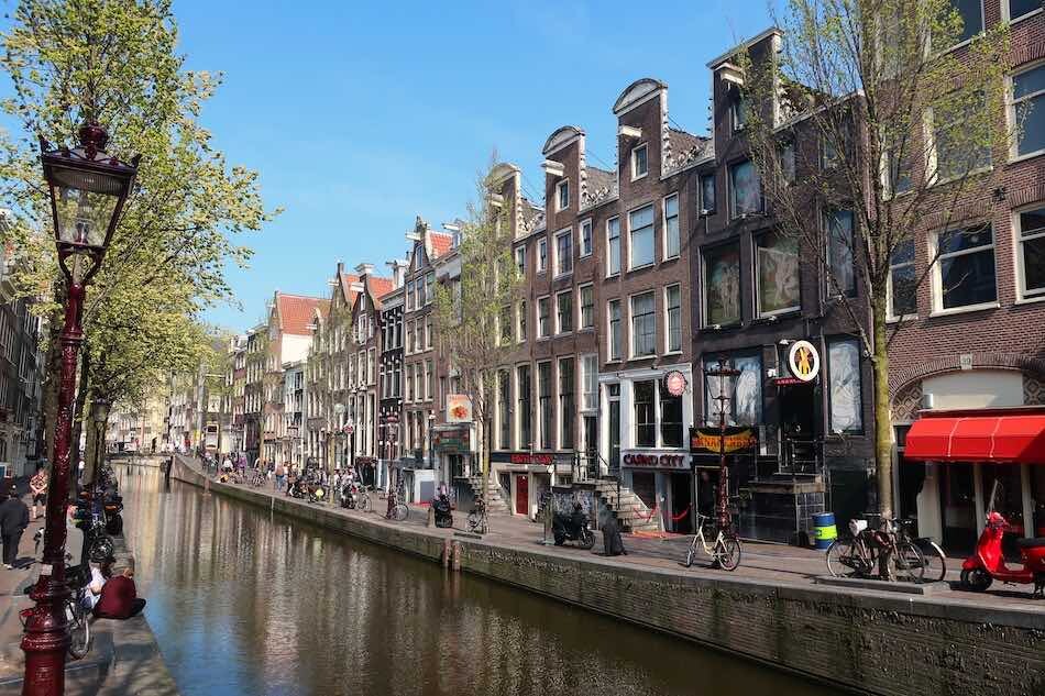 Best Amsterdam canals