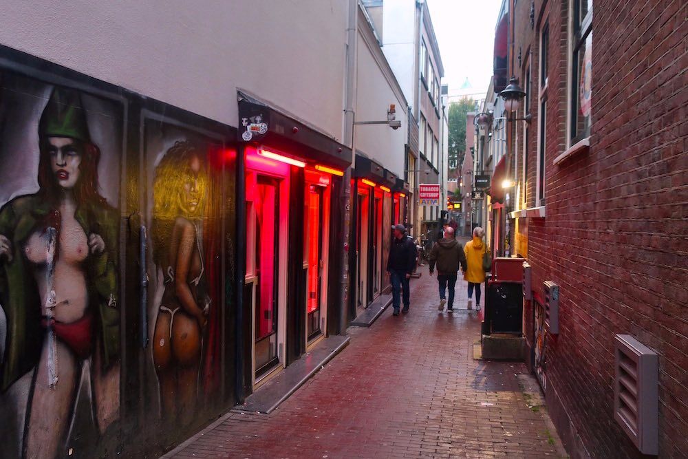 red light district tour london