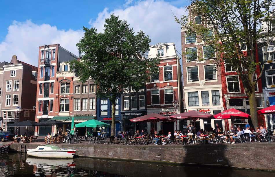 amsterdam red light district famous street