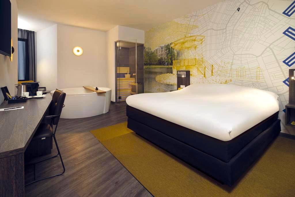 best hotels in amsterdam central